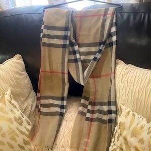 Giant Guaze Burberry Scarf